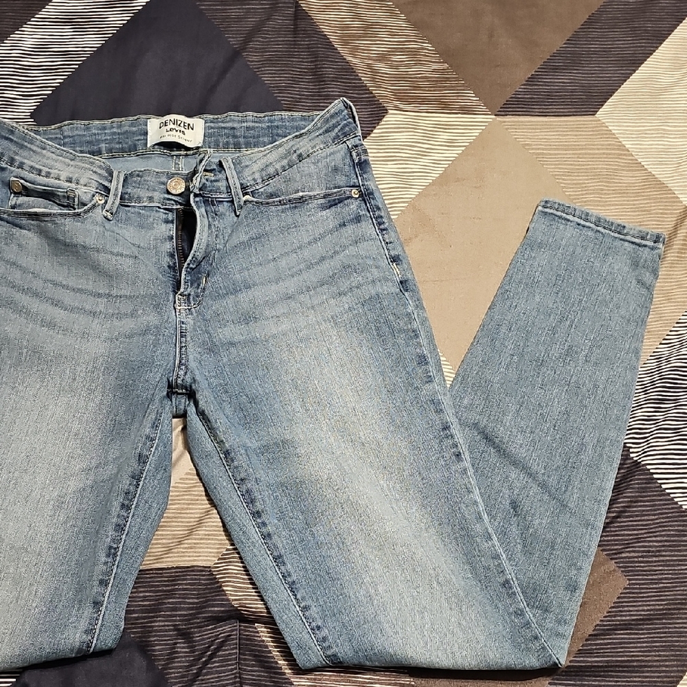 Denizen from Levi's Classic Blue Skinny Jeans 27/32